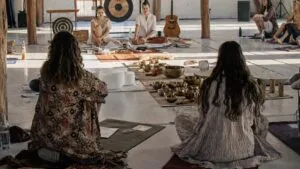 Exposición Soft Power con obras de mujeres artistas centradas en cultura material y memoria en Casa TÁAN