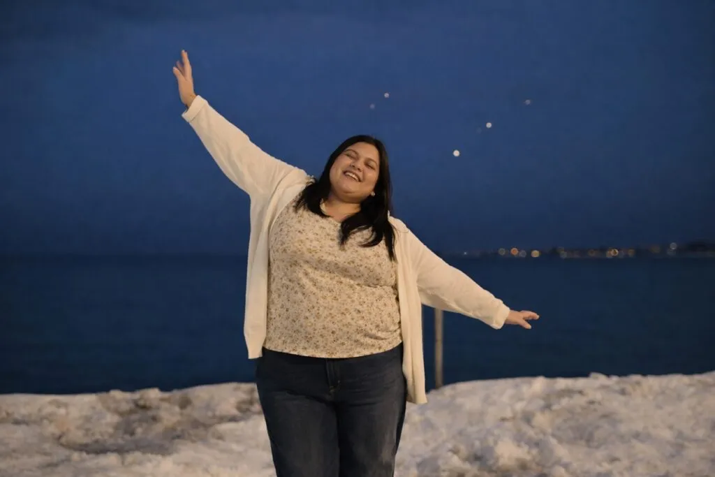 escena urbana en Chicago relacionada con asesinato Loyola y seguridad universitaria