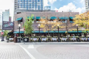 Restaurante en Chicago con cortes premium y ambiente elegante que representa la cultura steakhouse de la ciudad