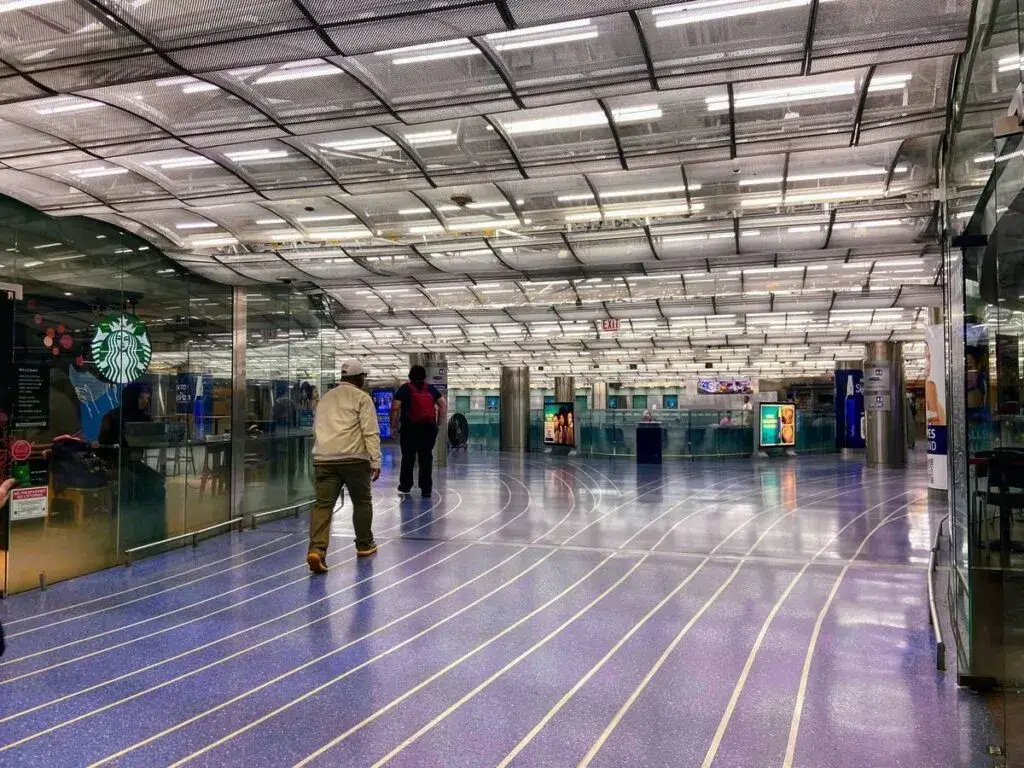 vida debajo de Chicago con túneles históricos y transporte subterráneo en la ciudad