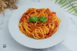 Pastas en Chicago servidas en restaurante italiano artesanal con ambiente elegante y moderno