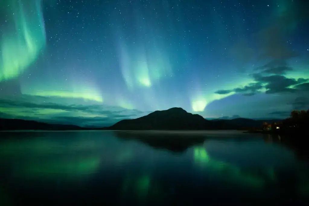 Aurora boreal Illinois visible por intensa tormenta geomagnética asociada a la actividad solar