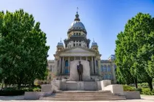 Cápsula del tiempo de Illinois preparada para preservar la historia y la diversidad cultural del estado.