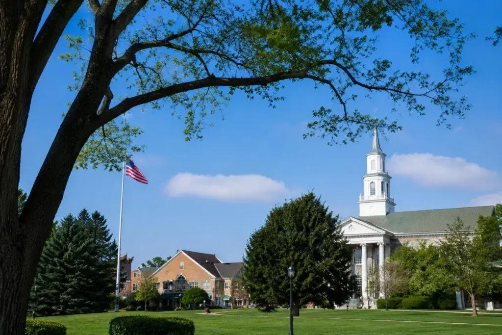 Suburbios ricos de Chicago con viviendas de alto valor y comunidades exclusivas en IllinoisSuburbios ricos de Chicago con viviendas de alto valor y comunidades exclusivas en Illinois