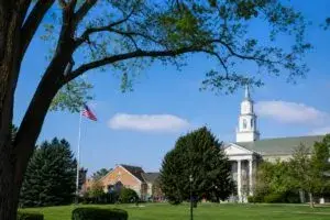 Suburbios ricos de Chicago con viviendas de alto valor y comunidades exclusivas en IllinoisSuburbios ricos de Chicago con viviendas de alto valor y comunidades exclusivas en Illinois