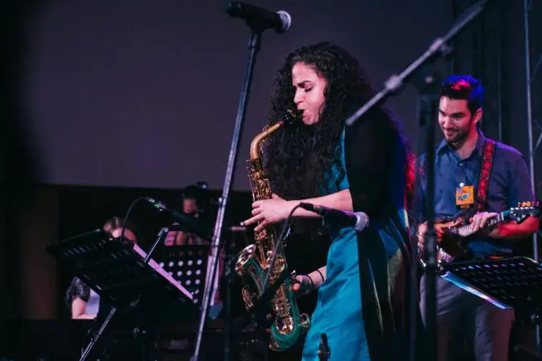 Improvisación en Chicago impulsa nuevas corrientes del jazz y fortalece la cultura musical en Estados Unidos