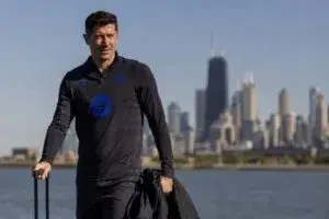 Lewandowski en Chicago mientras negocia su posible incorporación al Chicago Fire de la MLS