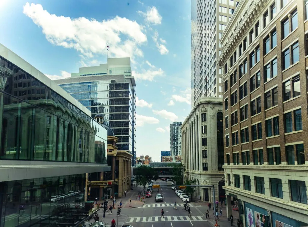 Magnificent Mile y Riverwalk muestran la arquitectura, cultura y actividad económica que distinguen al centro de ChicagoMagnificent Mile y Riverwalk muestran la arquitectura, cultura y actividad económica que distinguen al centro de Chicago