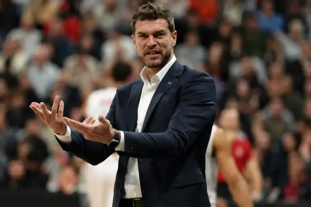 Tiago Splitter asume como entrenador de Chicago Bulls tras una destacada etapa en Portland y renovación del club