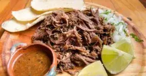 Tacos de barbacoa servidos en un restaurante mexicano de Chicago.