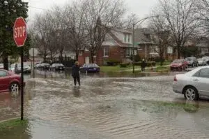 Chicago se prepara ante riesgo de más inundaciones