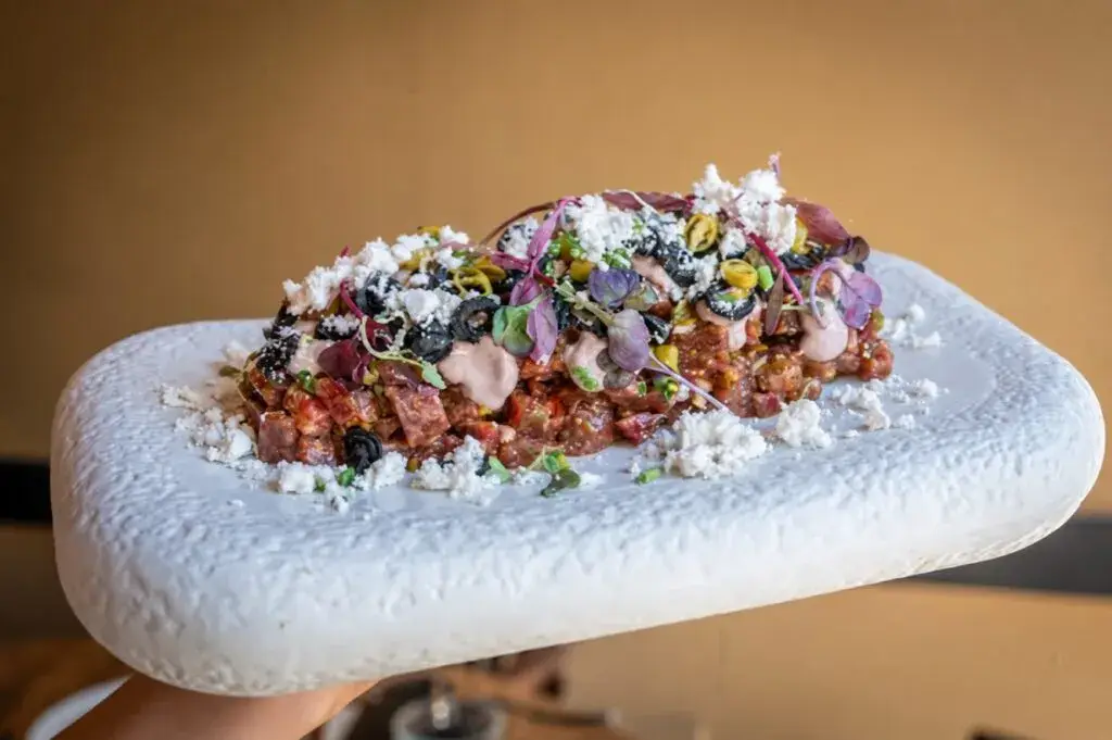 Turismo gastronómico de Cambrils presentado en Chicago con cocina mediterránea y experiencias de slow travel.