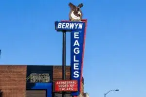 Lucha libre Chicago en el histórico Berwyn Eagles Club tras el cambio de propietario en Illinois.