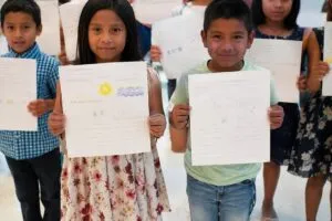 Identidad mexicana fortalece a niños hispanos en Chicago con talleres culturales y aprendizaje del idioma español.