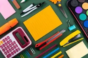 Regreso a clases en Chicago impulsa el gasto por estudiante mientras las familias buscan ofertas y ahorros