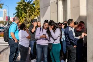 Terremoto en Colombia moviliza a familias en Chicago ante daños y fallas de comunicación