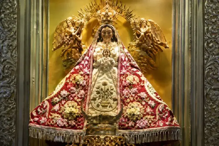 Virgen de San Juan de los Lagos durante su peregrinación por parroquias de Chicago e Illinois