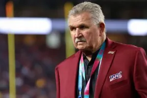 Mike Ditka mantiene vivo su legado como entrenador campeón y figura fundamental de los Chicago Bears.