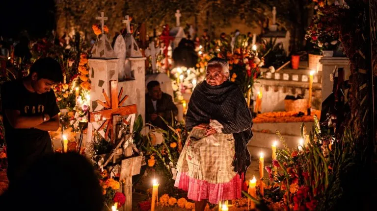 El México de los mexicanos III reúne fotografías de tradiciones, paisajes y vida cotidiana de distintas regiones del país.