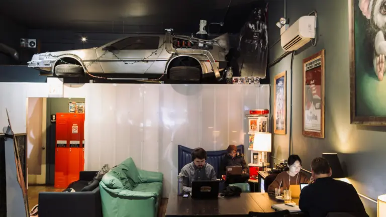 Cafeterías escondidas en Chicago: The Wormhole Coffee